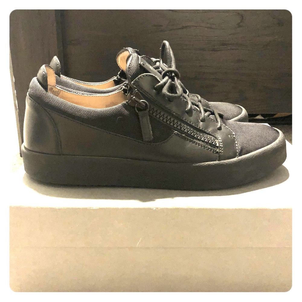 giuseppe zanotti used men’s 44 low top Frankie